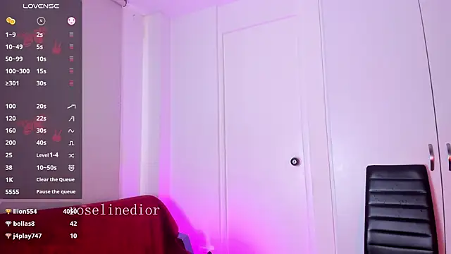 roselinedior live sex cam