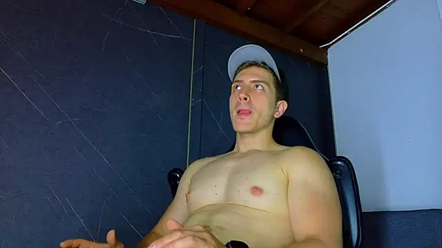 ALANNFERRER live sex cam