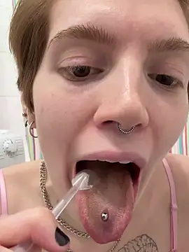 ginger_novaa's cam snapshot