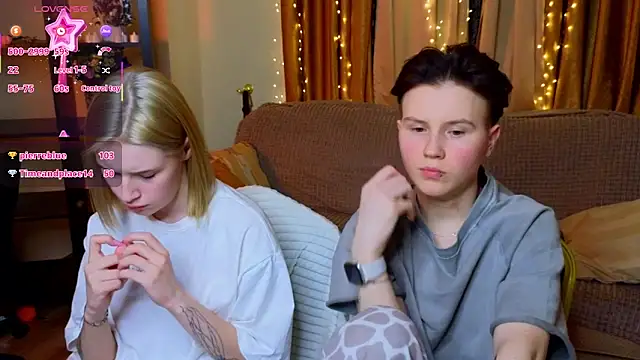 Girls_Fingers's cam snapshot