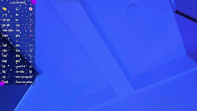 laura-hills18's cam snapshot