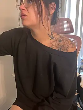 SafeinouterSpace live sex cam