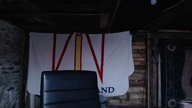 Newfiesausage1972 live sex cam