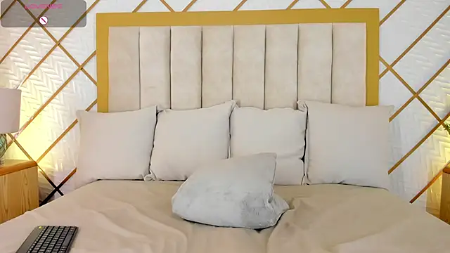 cocoamore live sex cam