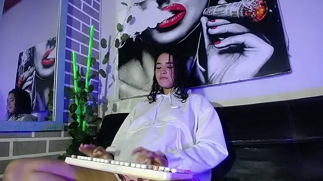 Ashley_Connorr's cam snapshot