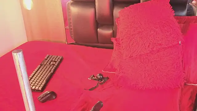 MishaKinki live sex cam