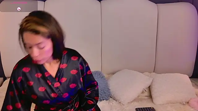 Niicolle_Miller's cam snapshot