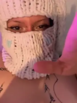 BellaKight live sex cam