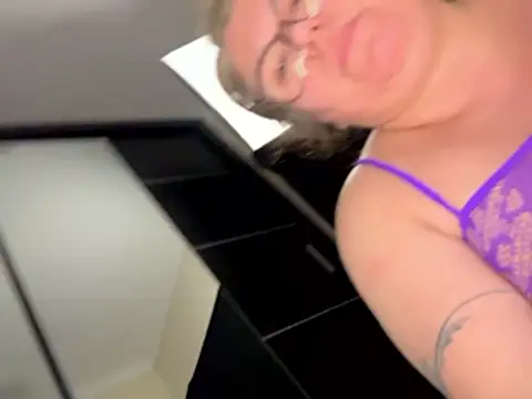 MissSaraNoir live sex cam