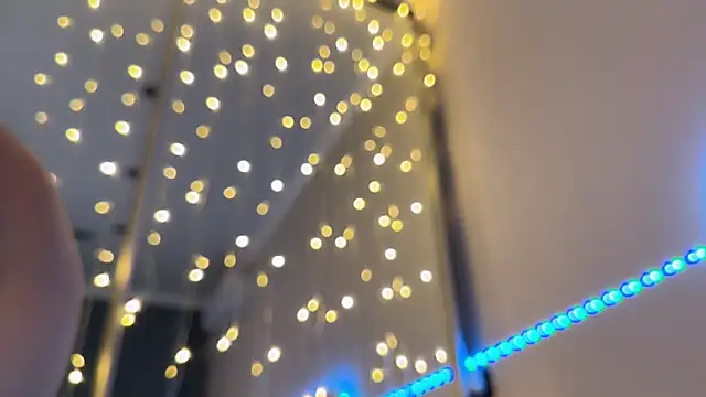 ellie_miu live sex cam