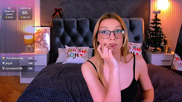 CindyMoriLove's cam snapshot