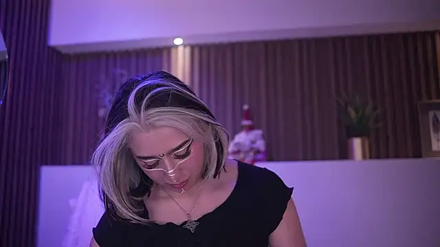 GabyRose9's cam snapshot