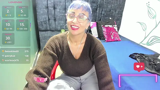 Charlotte__Gray's cam snapshot