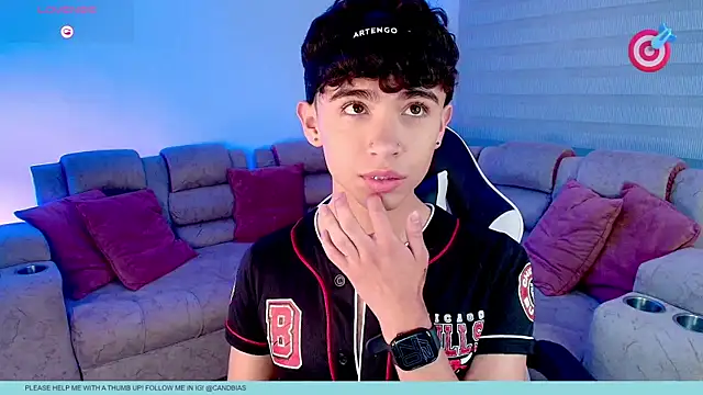 Niico_Cruz live sex cam