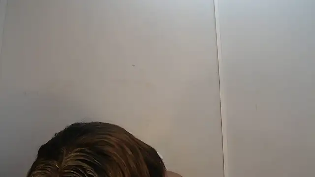 yummydoll97's Stripchat show and profile