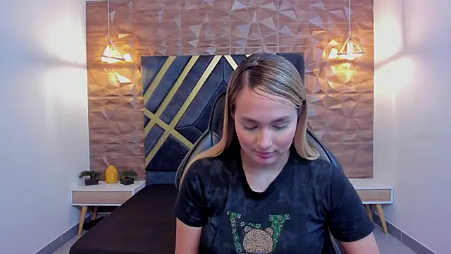 Emmaa_white_'s cam snapshot