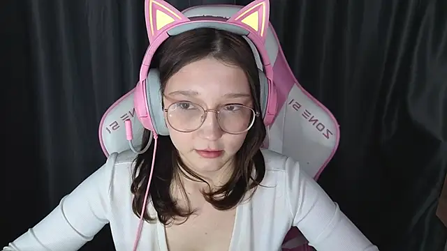 Pink-Aura-'s cam snapshot