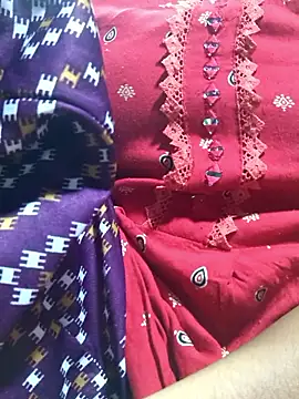 call_me_ammulu099's cam snapshot