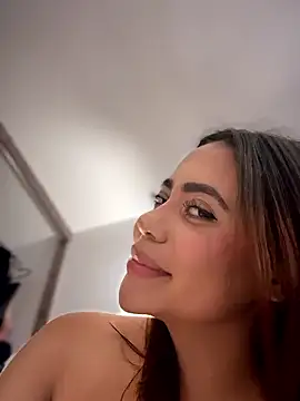 Aryrosee live sex cam