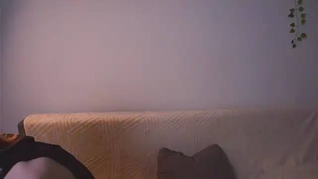 DebiLore's cam snapshot