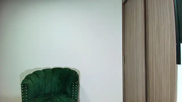 thalianapraadaa_'s cam snapshot