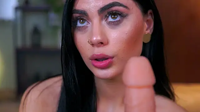 RavennaDArcy live sex cam