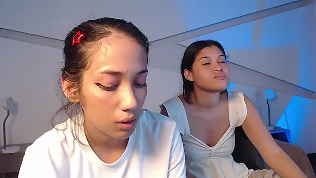 hot_little_bunny live sex cam