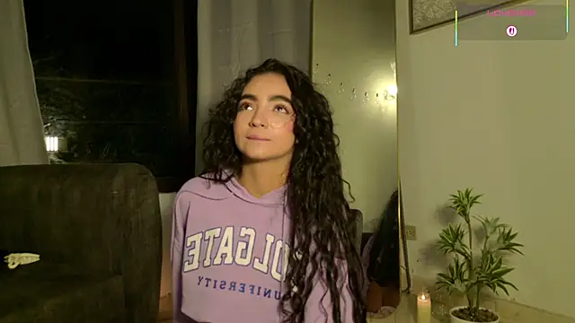 adelineevs live sex cam