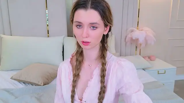 MarybethSnow's cam snapshot