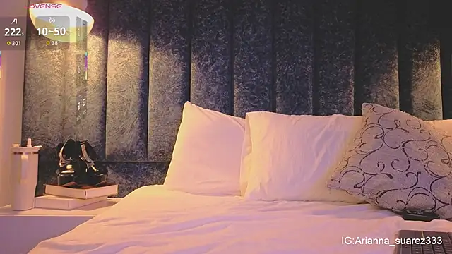 Ariannaa_Suarez1's cam snapshot
