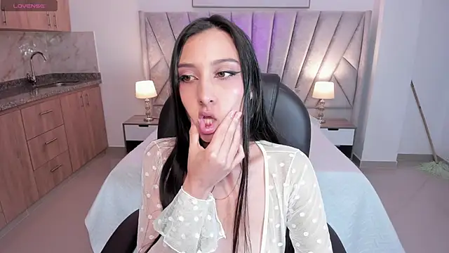 Kristen_Rousse's cam snapshot