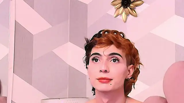 KylieMonnett live sex cam