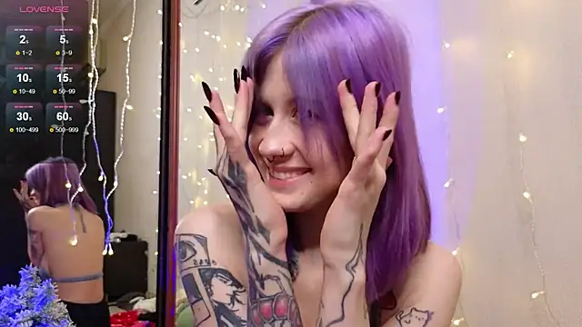 christy_memeow's cam snapshot