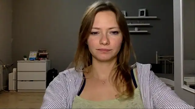 MillieShow live sex cam