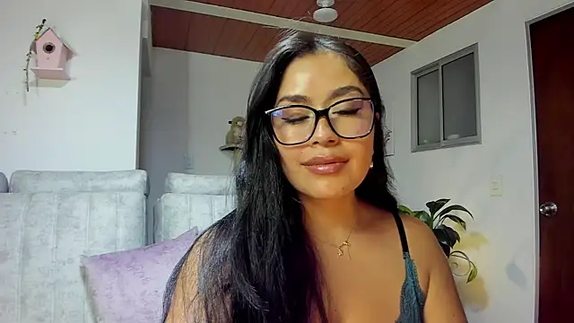 Aura_Owl's cam snapshot