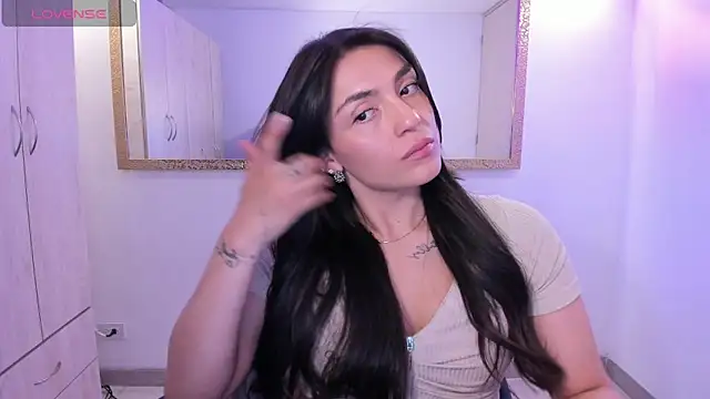 EricaVanderhill live sex cam