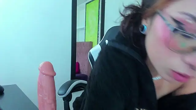 kittymiauu444's cam snapshot