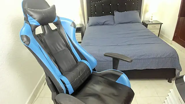 Debora_brown live sex cam