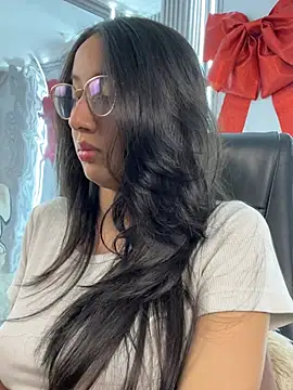 AnyaFloyd69 live sex cam