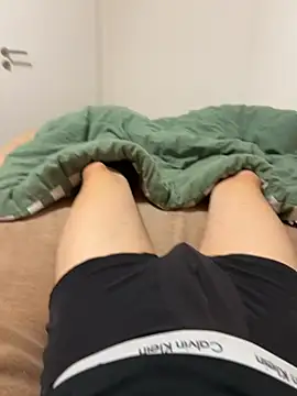 nas0076's cam snapshot