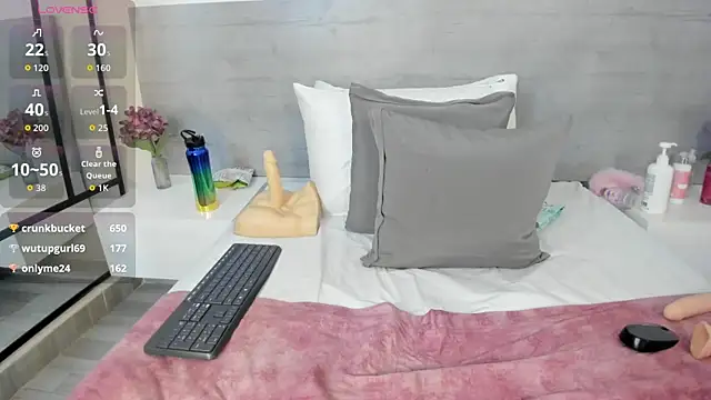 sunnyWhitee live sex cam