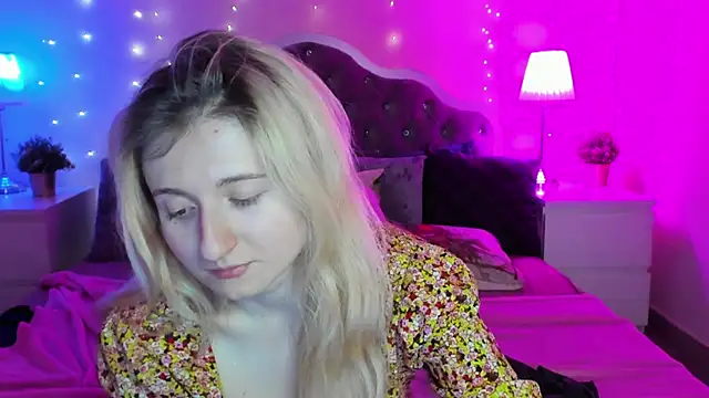 CamillaDreamer's cam snapshot