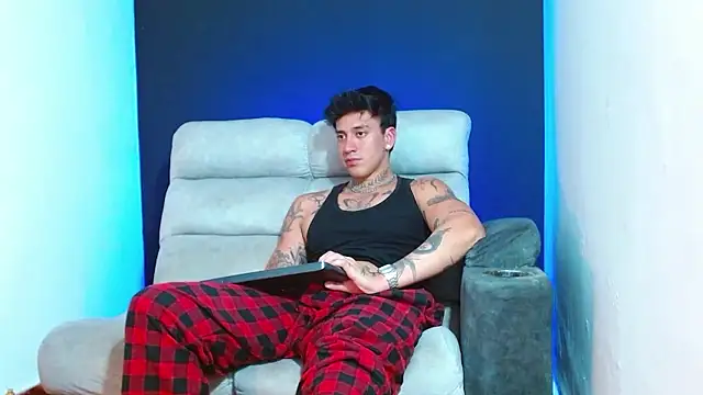 JUSTIN_FULLER1 live sex cam