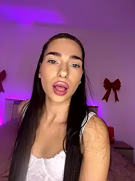 SashaLuvv's cam snapshot