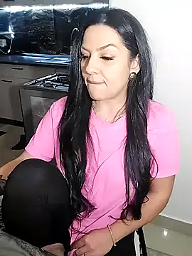 hot-babygirl's cam snapshot