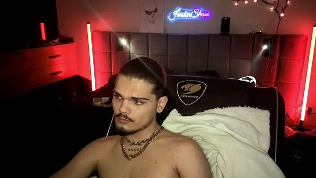 JordanShow live sex cam