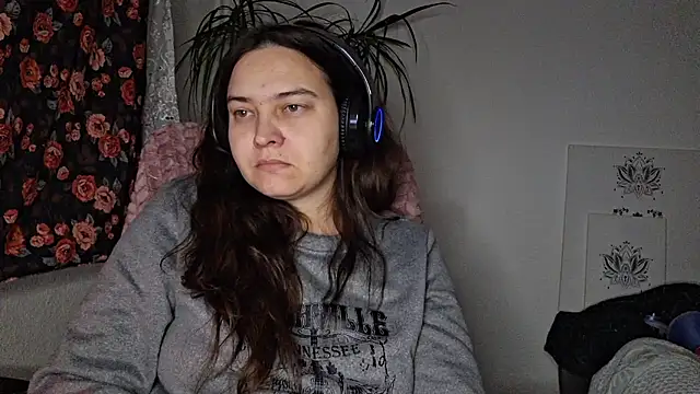 Cyndee_Winter's cam snapshot