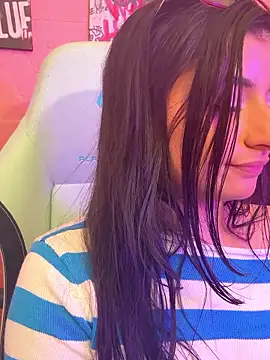 ZoeZayd's cam snapshot