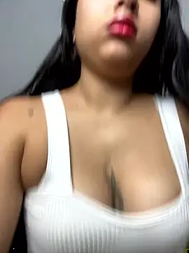 SweetLatiin_ live sex cam