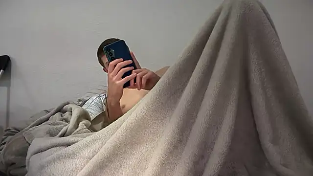 greekmythics's cam snapshot